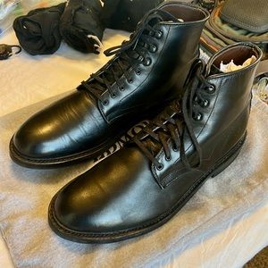 Allen Edmonds Higgins Mill Black 10.5 EUC